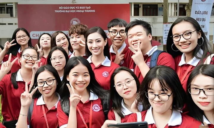 Đại học Ngoại thương dự kiến tăng học phí, cao nhất 85 triệu đồng/năm